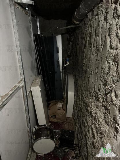 Casa cu 2 camere si mansarda, curte comuna, zona Calea Victoriei, sector 1