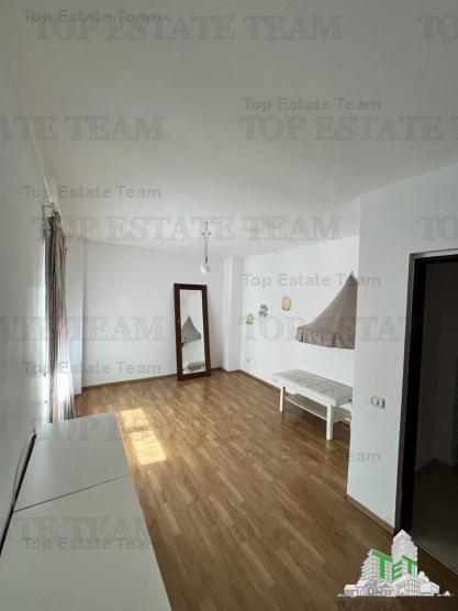 Apartament in vila si cota de teren de 400mp, comuna Berceni