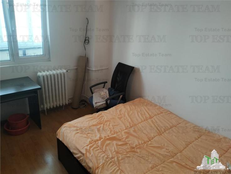 Apartament de 3 camere de vanzare in zona Mall Sun Plaza