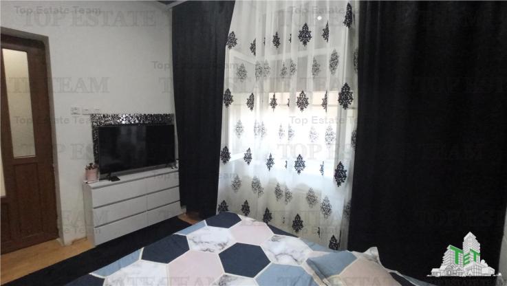 Apartament 4 camere in vila, curte 90 mp, zona M. Eminescu