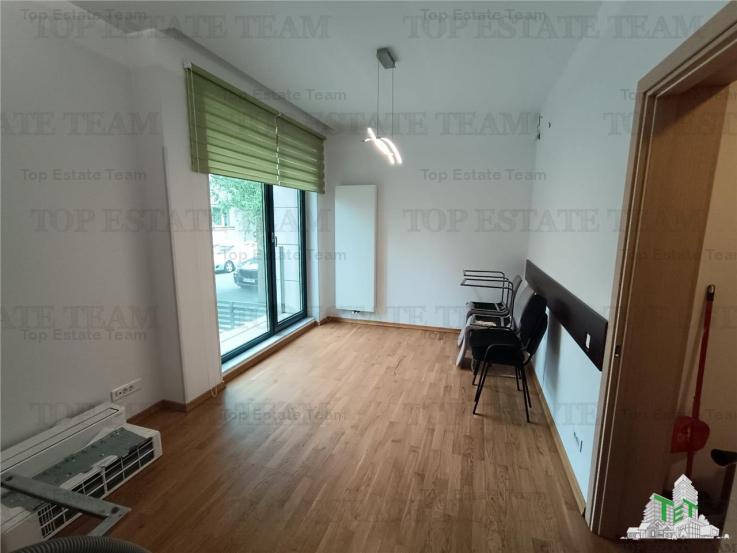 Vanzare apartament 4 camere cu terasa generoasa