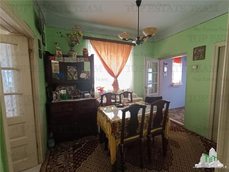 Vanzare casa cu teren 440 mp  Damaroaia