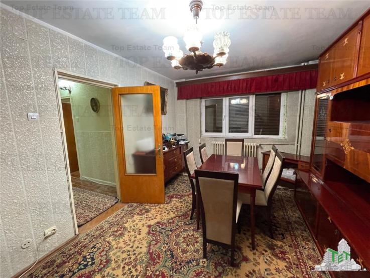 2 camere decomandate - 50 mp in zona Mosilor - Armeneasca