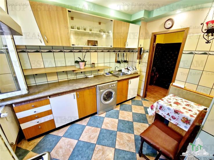 Apartament 3 camere  metrou 1 Decembrie 1918