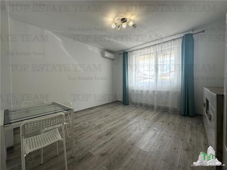 Apartament cu 2 camere decomandat | 2 parcari | Renovat