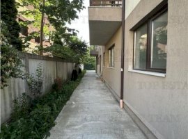 Apartament 2 camere si curte de 70 mp, toate utilitatile Prel Ghencea sect 6