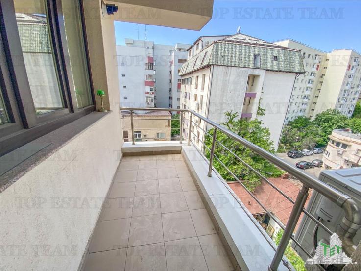 Apartament de vanzare cu 3 camere in zona Dorobanti