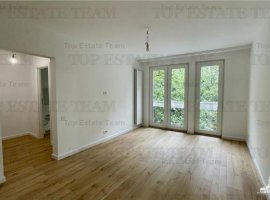 Apartament 3 camere metrou Costin Georgian/ Titan (complet renovat)