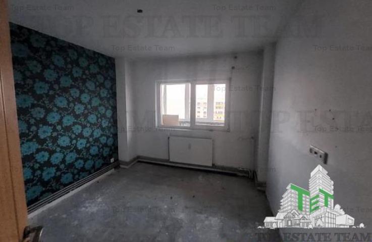 Apartament 3 camere cu 2 bai zona Rahova (bloc 1983)