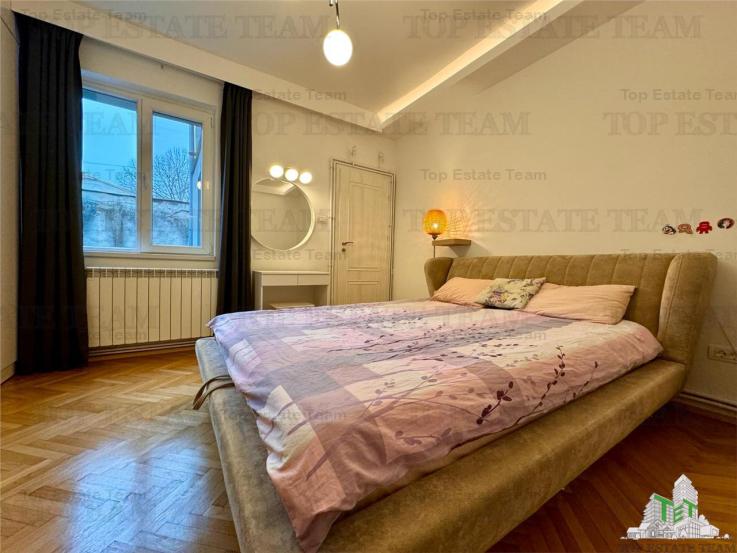 Apartament de vanzare, 3 camere, Unirii, spatios