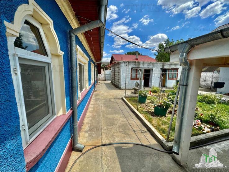 Casa de vanzare si 300mp teren, in Comuna Berceni/ Zona Mega Image