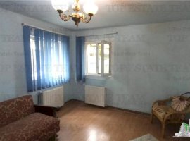 Casa de vanzare in zona Andronache, cu teren 300 mp