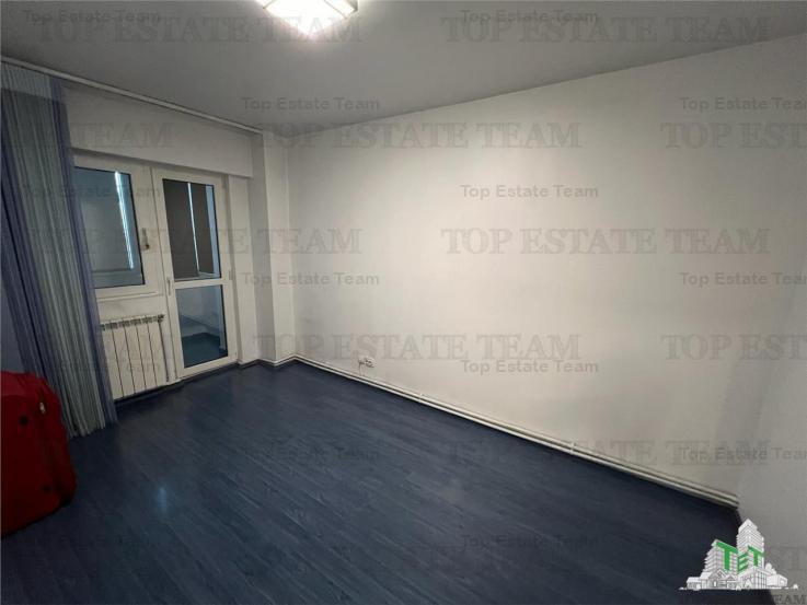 Apartament 4 camere cu centrala proprie metrou Dristor