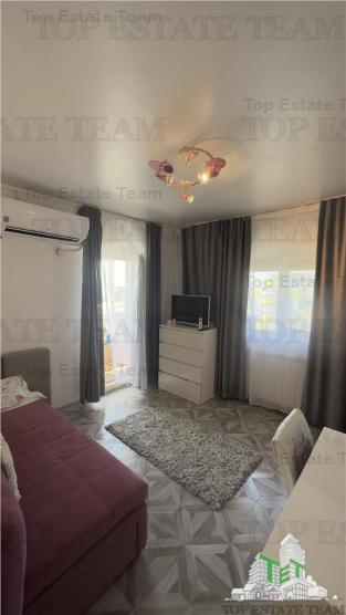 Apartament de 3 camere, mobilat, utilat, stradal, cu 3 balcoane si loc de parcare, bloc anvelopat, in Panduri