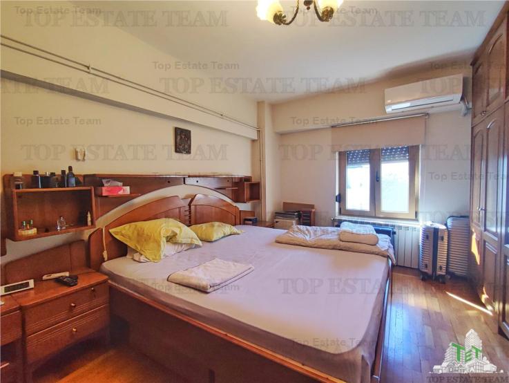 Apartament 3/4 camere 3 bai Decebal