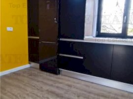 Apartament 4 camere renovat complet, de vanzare zona Piata Victoriei