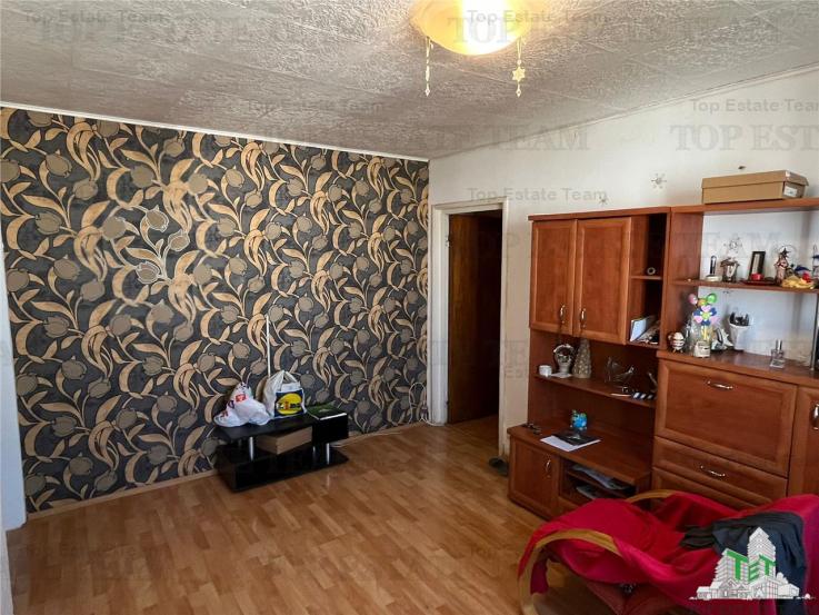 Apartament 4 camere METROU Raul Doamnei