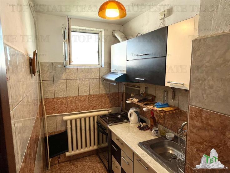 Apartament 4 camere METROU Raul Doamnei