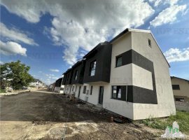 Vila insiruita 5 camere, terasa, mansarda si scara cu placa de beton, toate utilitatile in Prel. Ghencea-Bragadiru