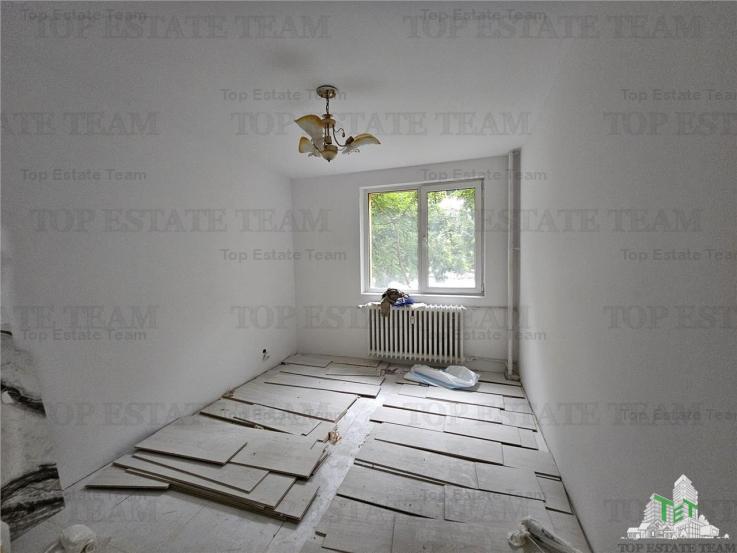 APARTAMENT RENOVAT DE VANZARE 3 CAMERE - OBOR