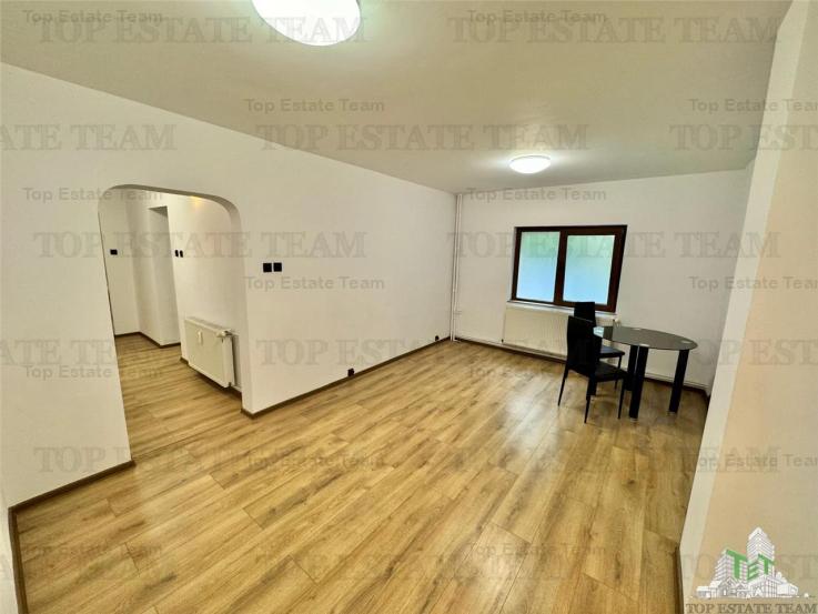 Spatiu comercial  /4 camere  de vanzare  langa Mall Vitan