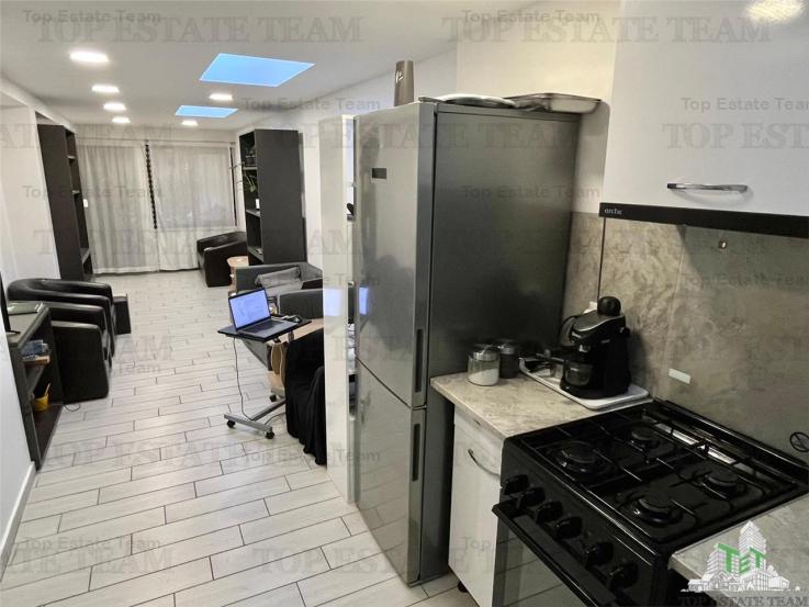 Apartament 3 camere, curte interioara cu parcare, centrala proprie, APUSULUI