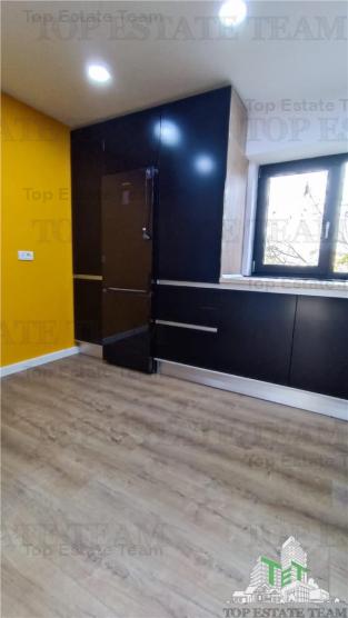 Apartament 4 camere renovat complet, de vanzare zona Piata Victoriei