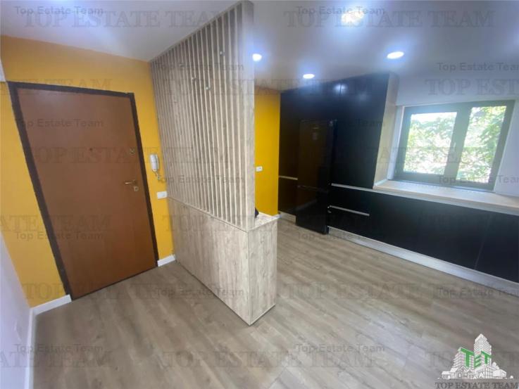 Apartament 4 camere renovat complet, de vanzare zona Piata Victoriei