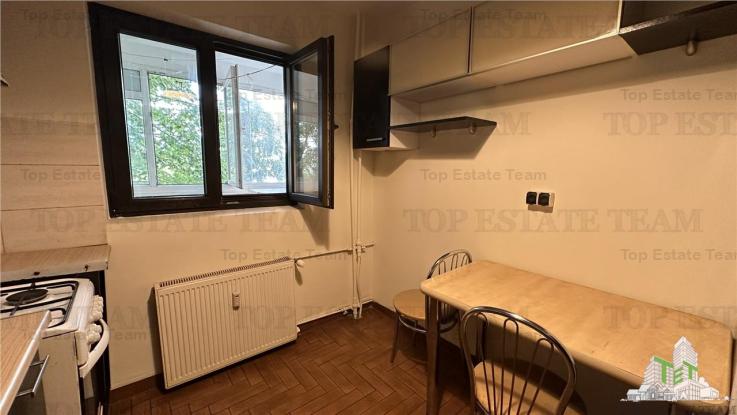 Apartament 3 camere cu 2 bai decomandat in zona Fizicienilor/Dristor