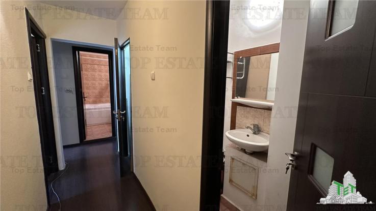 Apartament 3 camere cu 2 bai decomandat in zona Fizicienilor/Dristor