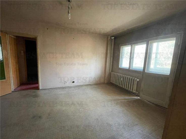 Apartament de vanzare 4 camere in zona Stefan cel Mare