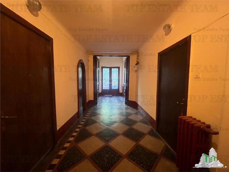 Apartament 2 camere, 2 parcari si 2 boxe langa metrou Tineretului