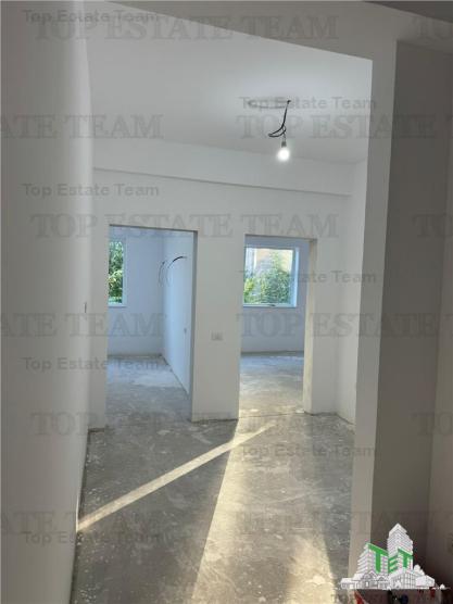 Apartament 2 camere, 2 parcari si 2 boxe langa metrou Tineretului