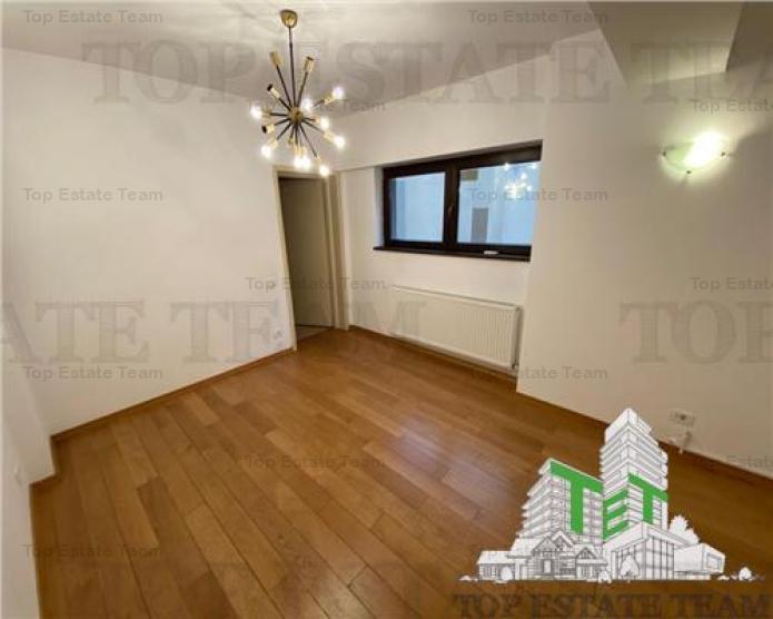 Apartament cu 3 camere de vanzare in zona Aviatorilor