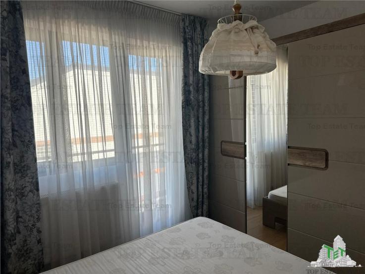 Apartament 3 camere, 2 balcoane de vanzare