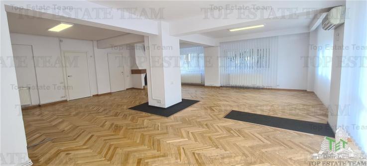 Apartament pretabil office in zona Casin