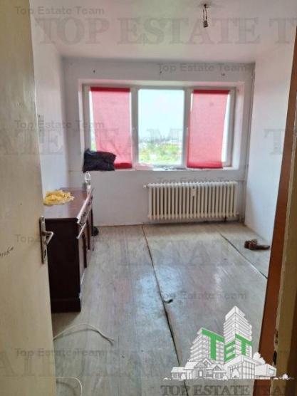 Apartament 2 camere de vanzare in zona Pajura