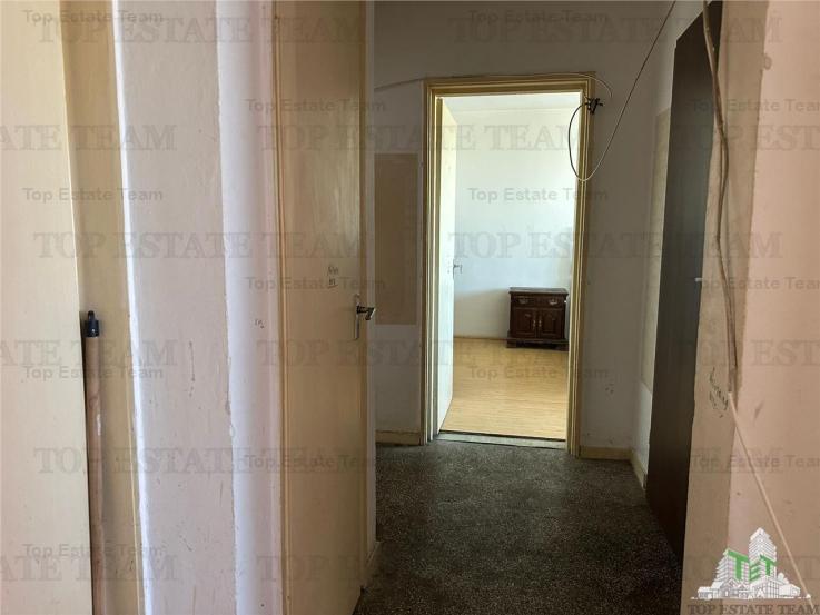 Apartament 2 camere de vanzare in zona Pajura