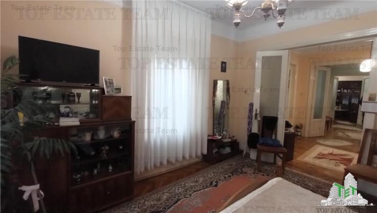 Casa individuala de vanzare in zona Stefan cel Mare