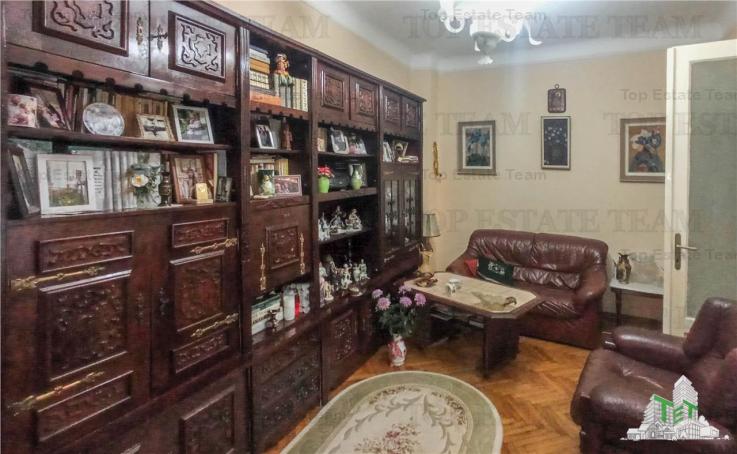 Casa individuala de vanzare in zona Stefan cel Mare