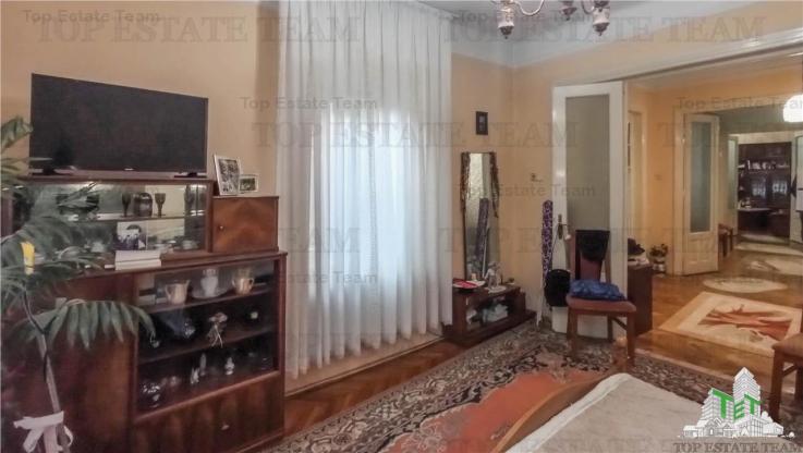 Casa individuala de vanzare in zona Stefan cel Mare