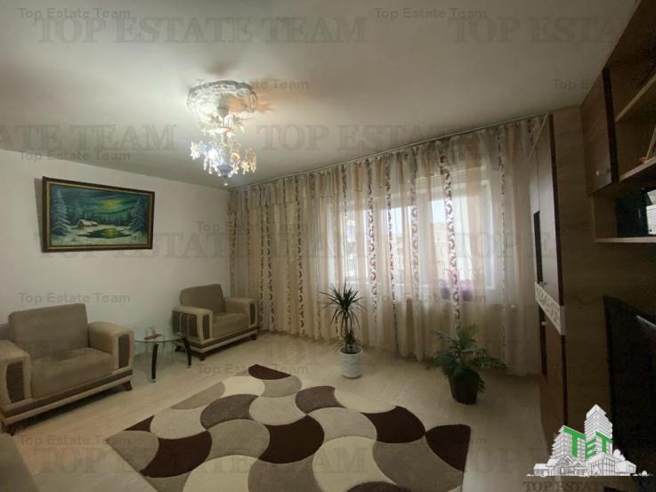 Apartament 3 camere,  balcon, de vanzare, Nerva Traian