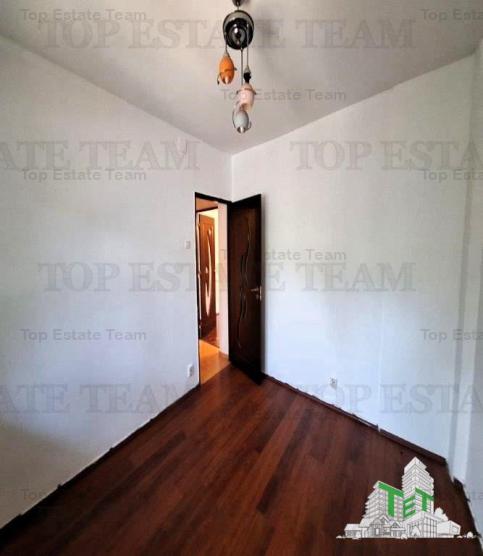 Apartament 2 camere de vanzare in zona Baicului