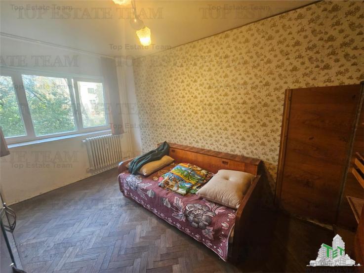 Apartament 3 camere etaj1 zona verde Apusului