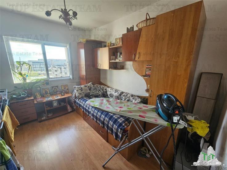 Apartament 3 camere bloc 1982 metrou Lujerului