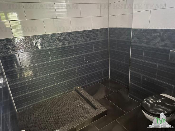 Apartament 3 camere de vanzare in zona Bucurestii Noi