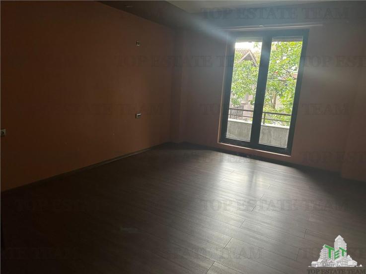 Apartament 3 camere de vanzare in zona Bucurestii Noi