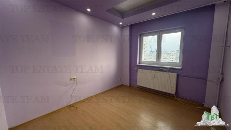 Apartament 4 camere decomandat 2 bai 2 balcoane bloc 1983 metrou Dristor