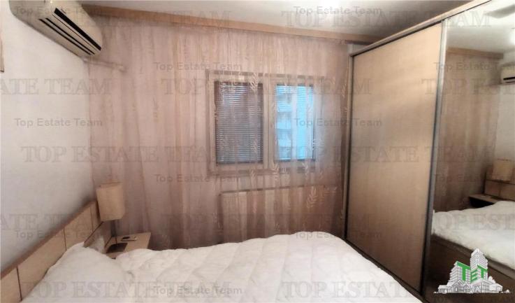 Apartament 3 camere de vanzare, zona Stefan cel Mare