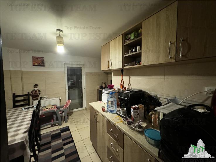 Apartament 4 Camere Parcul Tineretului Centrala Proprie